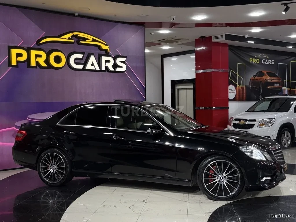 Mercedes E 300, 3.0 L, 2009 il, 245 000 km