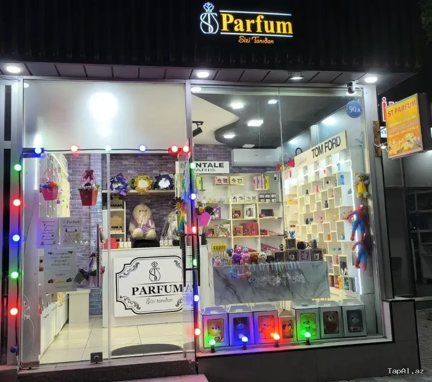 Parfum magazasina SATICI