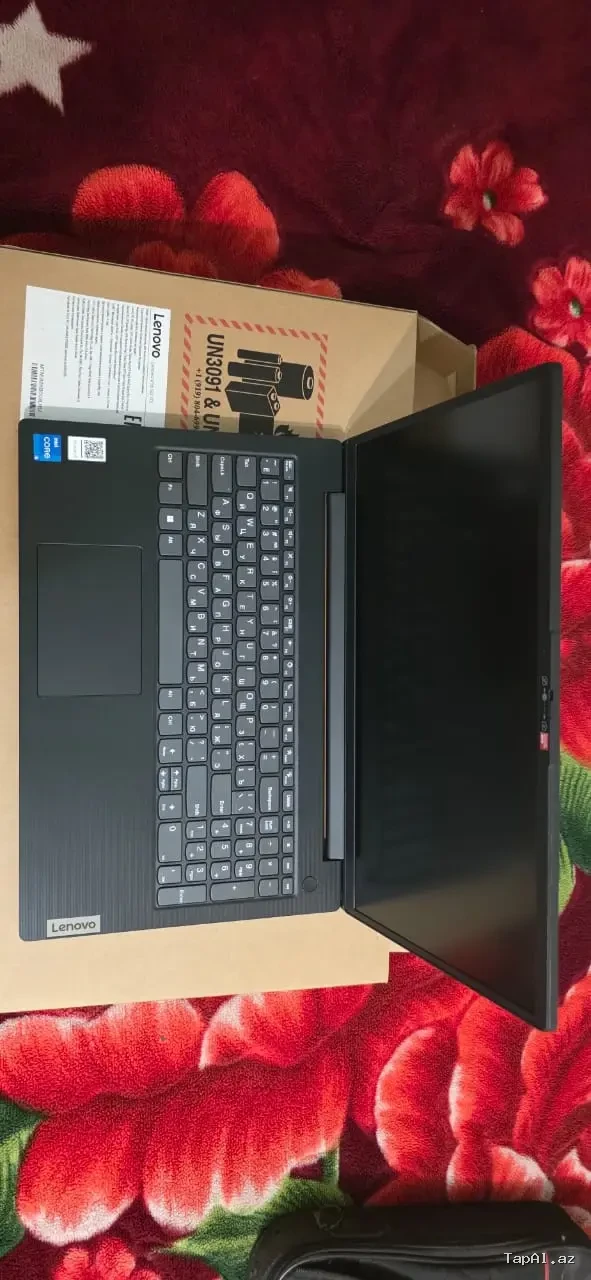 Tam yeni Lenovo notebook