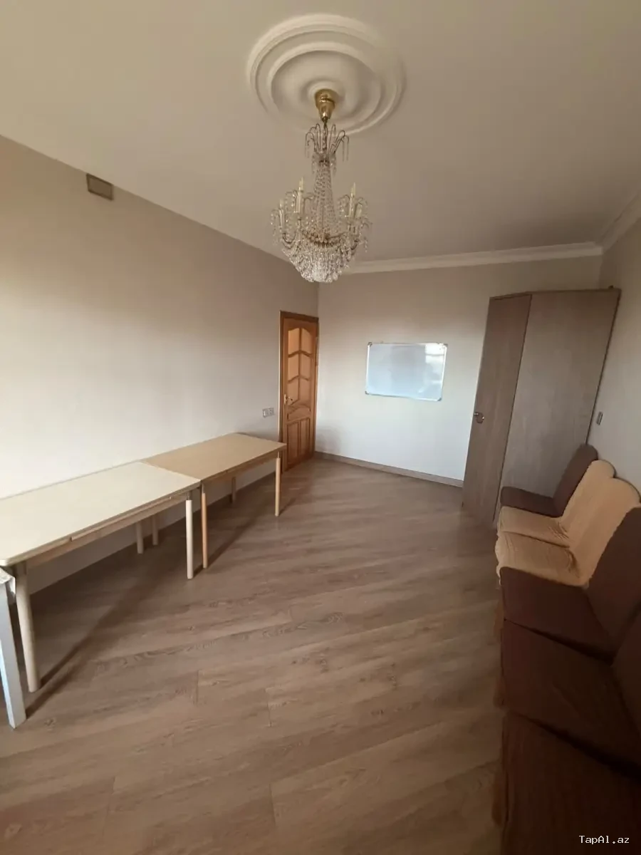 Bakı şəhəri Sabunçu rayonu Bakıxanov qəsəbəsində 3 otaqlı mənzil satılır