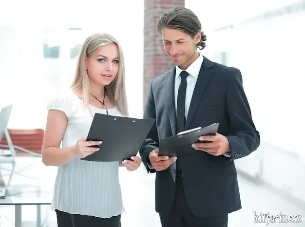 Gənclərə biznes terefdaşlığı