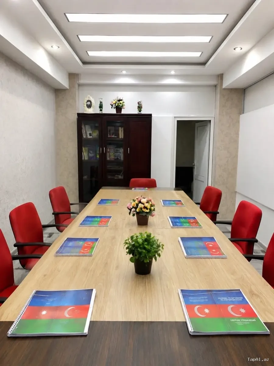 Satılır – Müasir ofis mebeli dəsti