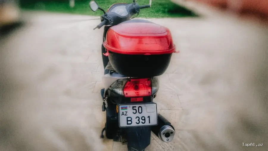 Turbomoto Dragon. İli 2022. Rengi zogalı reng. 49 cc dir  nomre usdun de verilir senetler qaydasındadı. Təcili satılır real ve ciddi alicilara cuzi endirim olacaq 5600 km yol qet edib. Qiymet 1.800 el