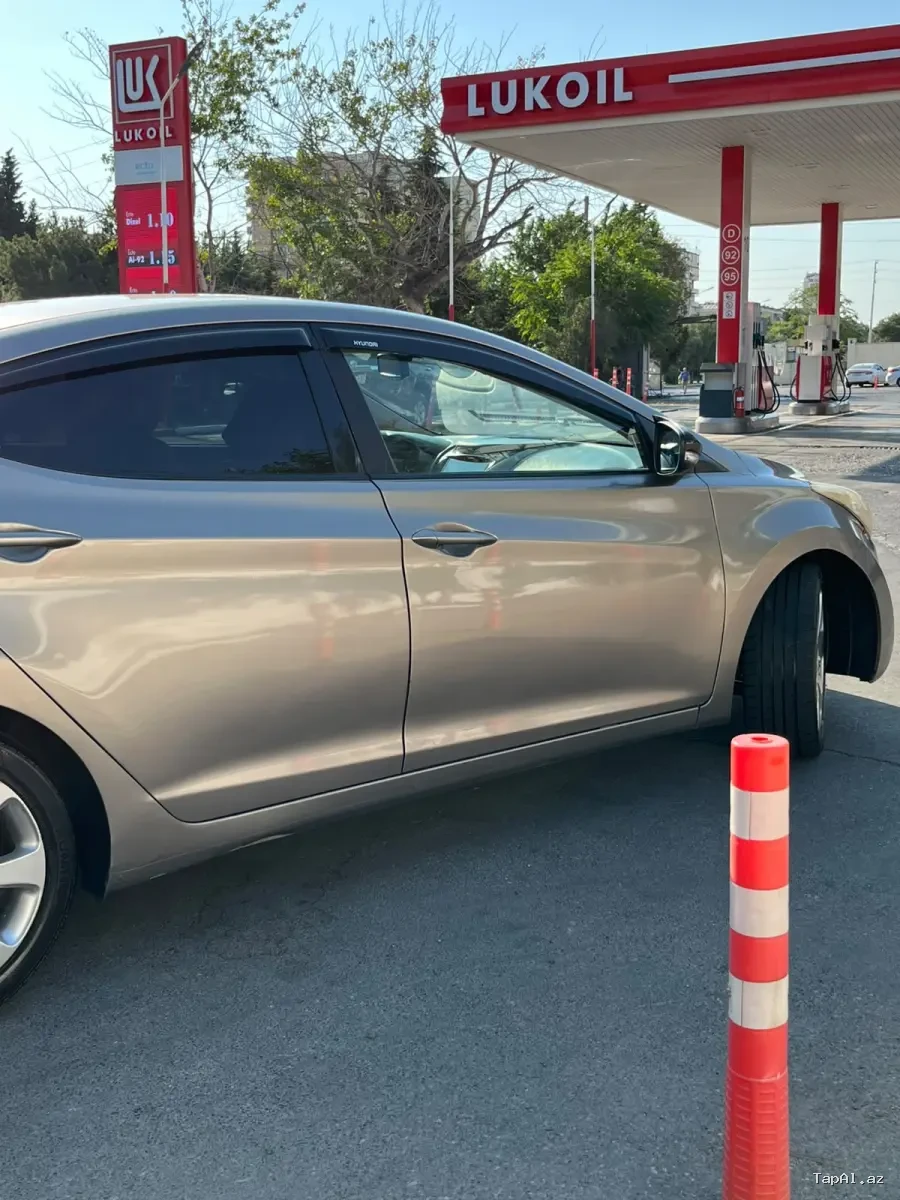 Hyundai elantra əla vəzyətdə