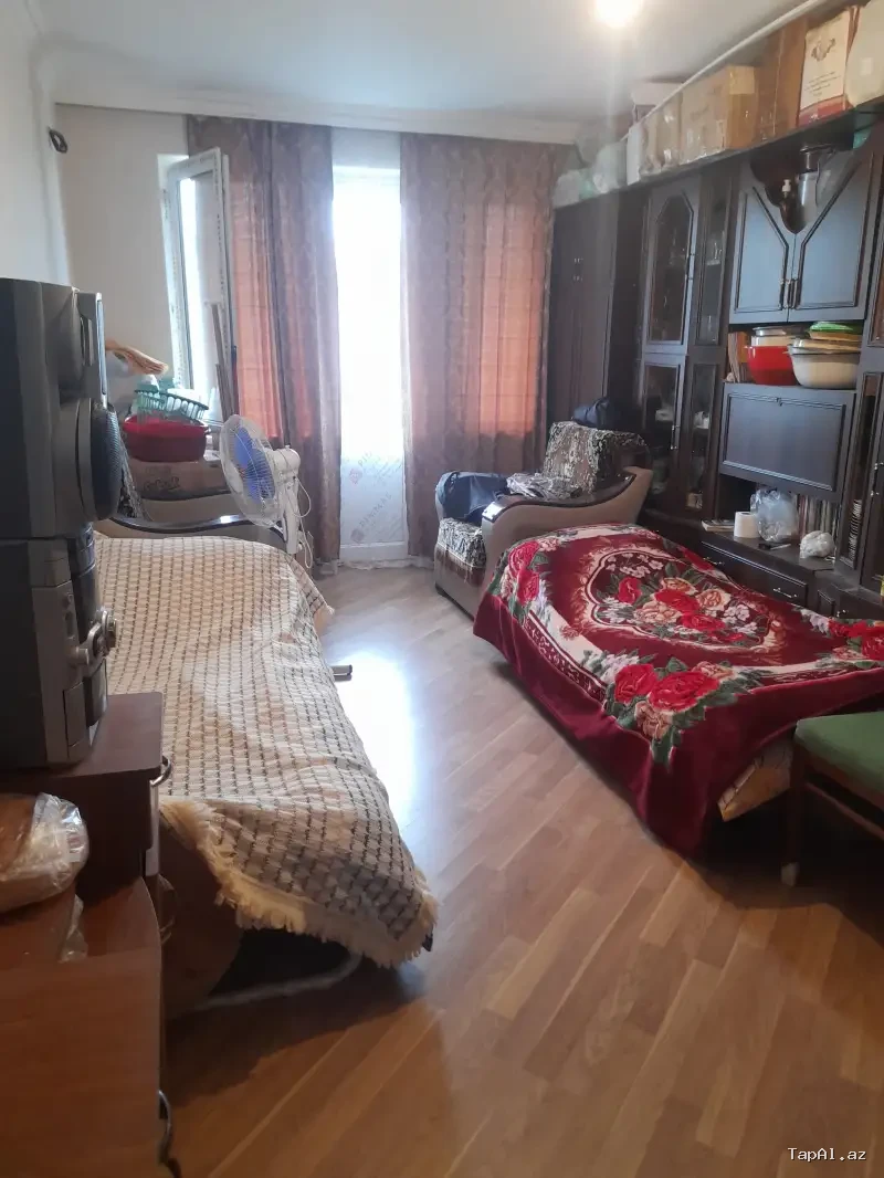 2 otaqli mənzil.Köhnə tikili