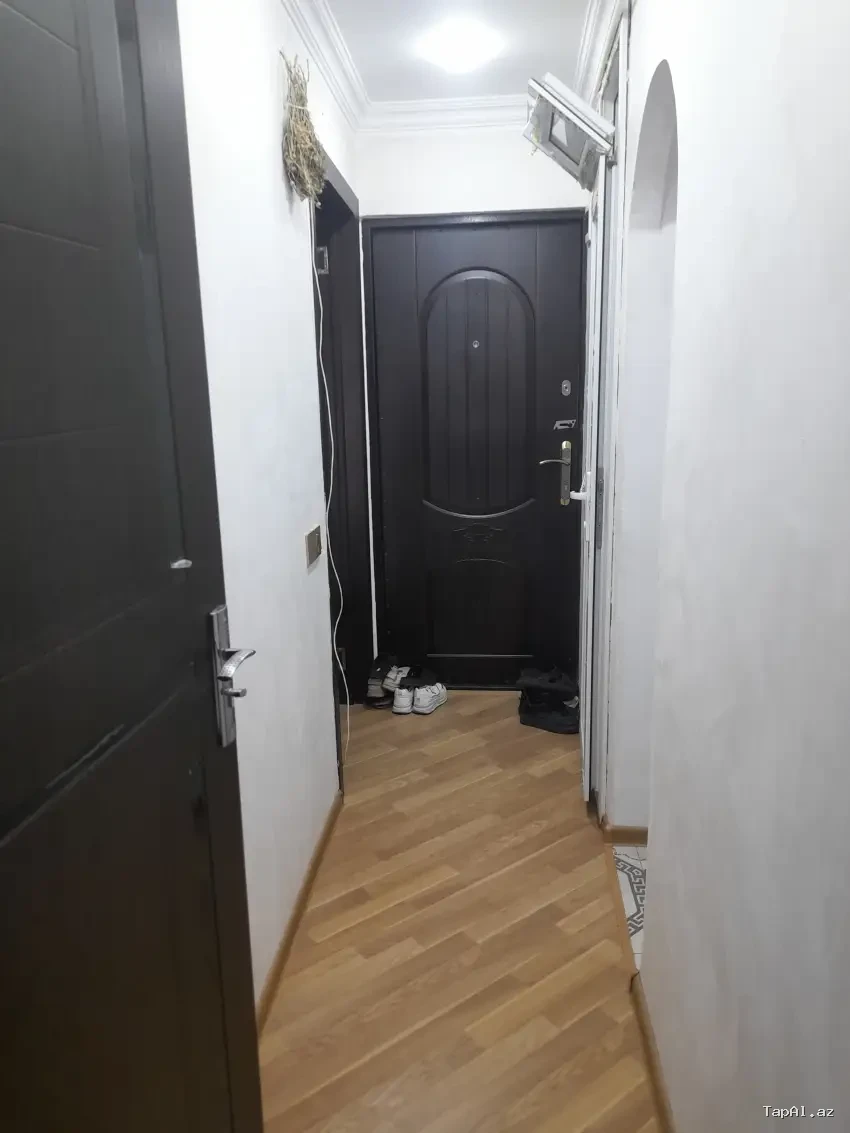 2 otaqli mənzil.Köhnə tikili