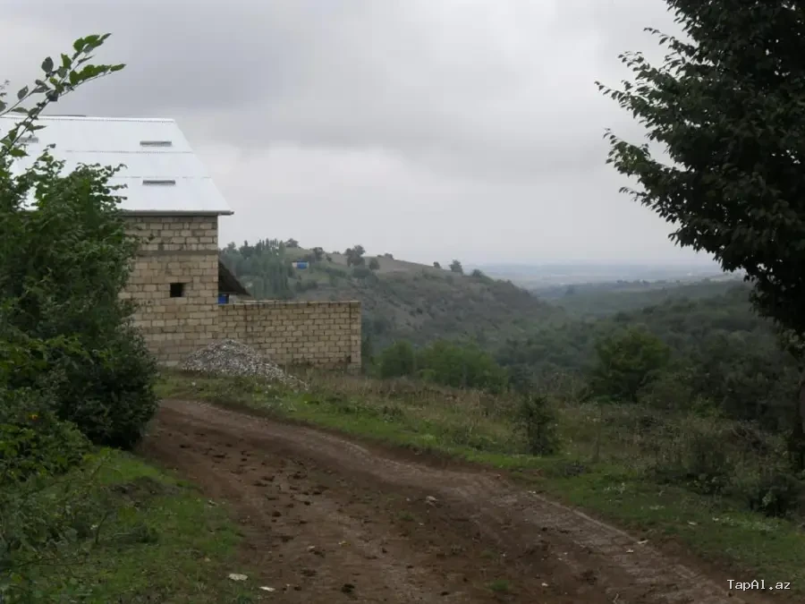 12 sot torpaq satılır, Qusar rayonu