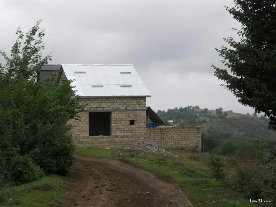 12 sot torpaq satılır, Qusar rayonu