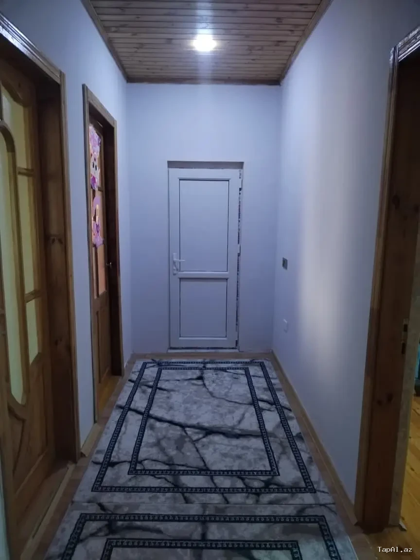 4 otaqlı 90 kvadratdı 2 sotun içinde yerləşir  .     Qiymeti 54000