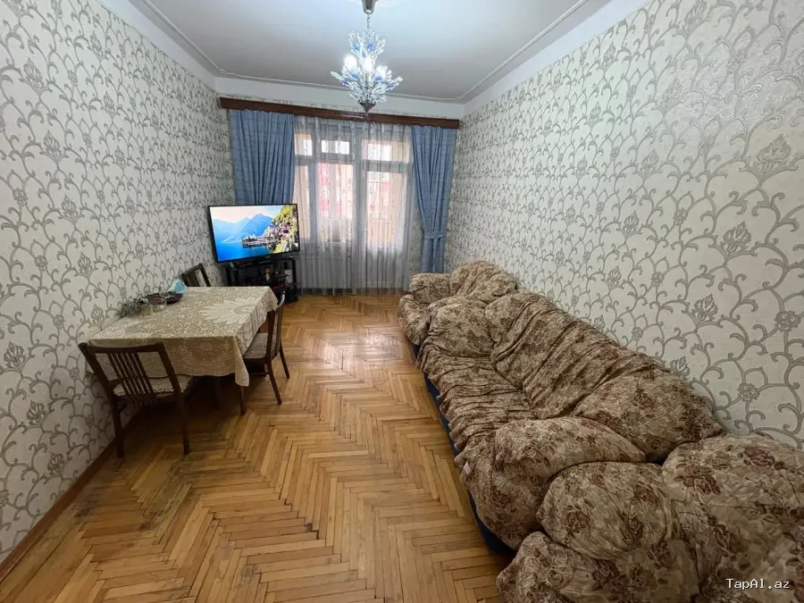 3 otaqlı mənzil (abad məhəllə)