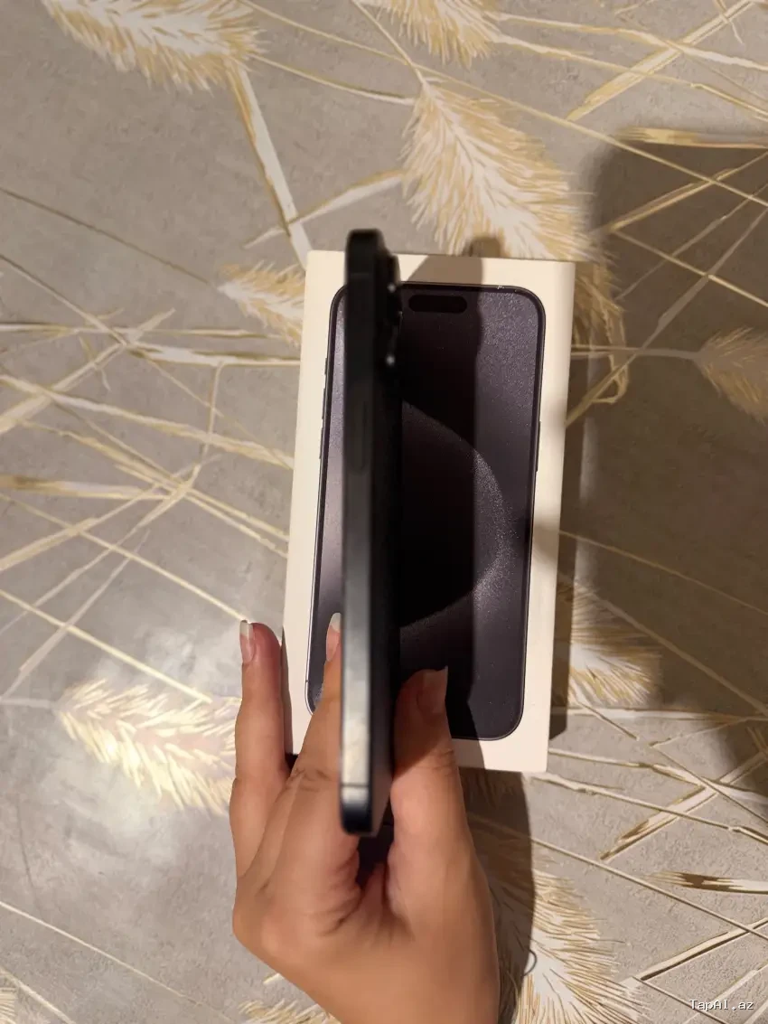 iPhone 15 Pro Max