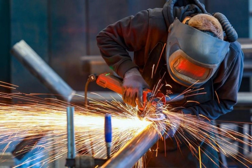 Montajçı (metal konstruksiya)