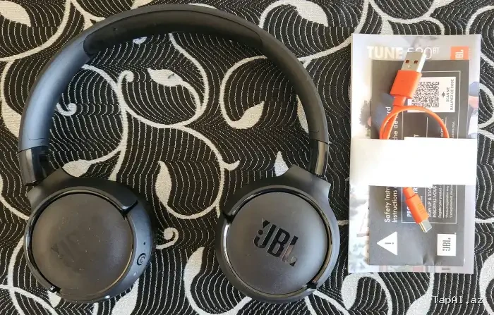 Qulaqlıq JBL Tune 520BT